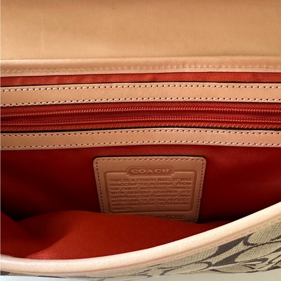 Coach Signature Authentic East West Shoulder Bag Brand New with Original Tags - Picture 7 of 12